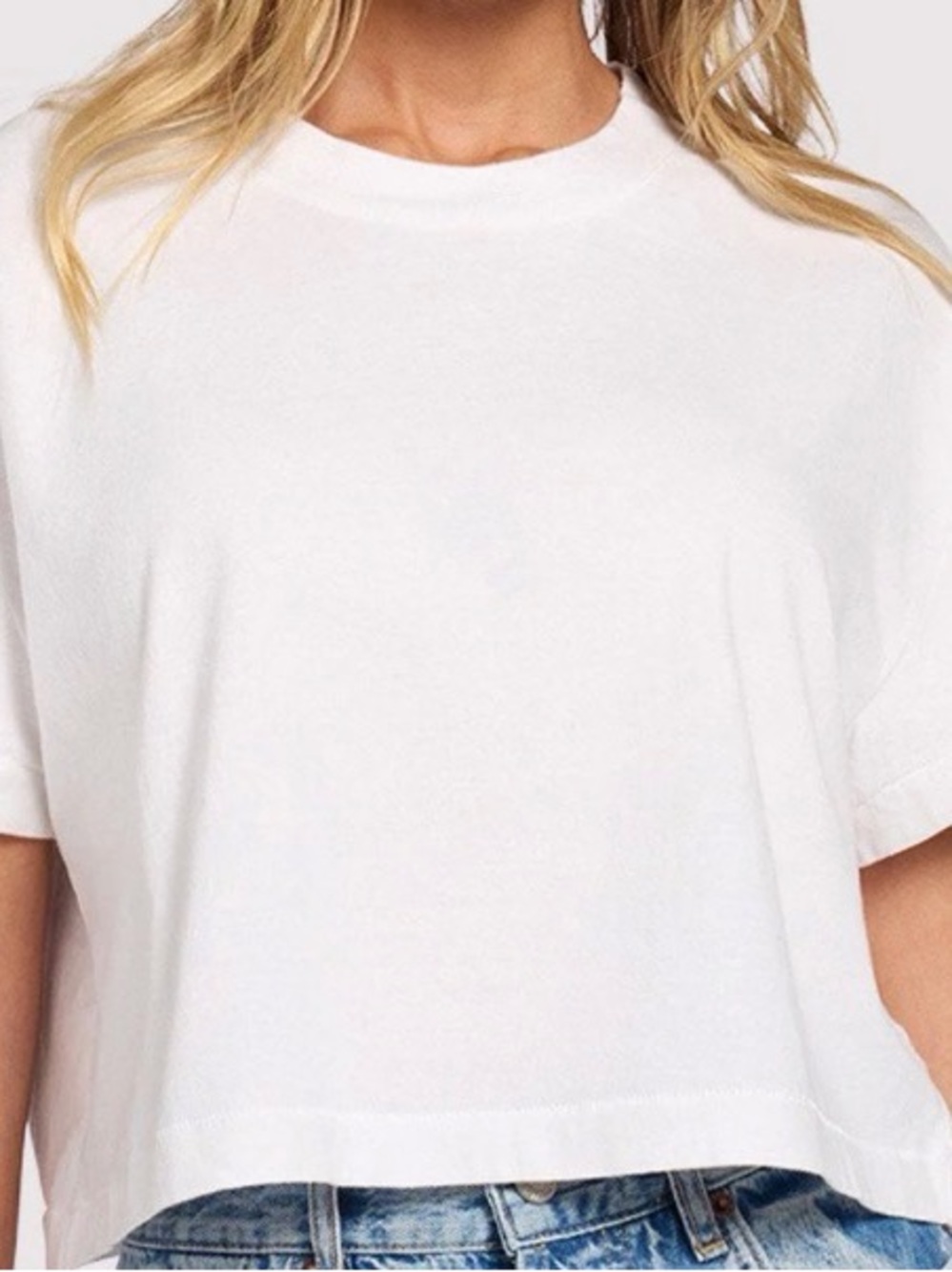 nuuds White Relaxed Crop Tee